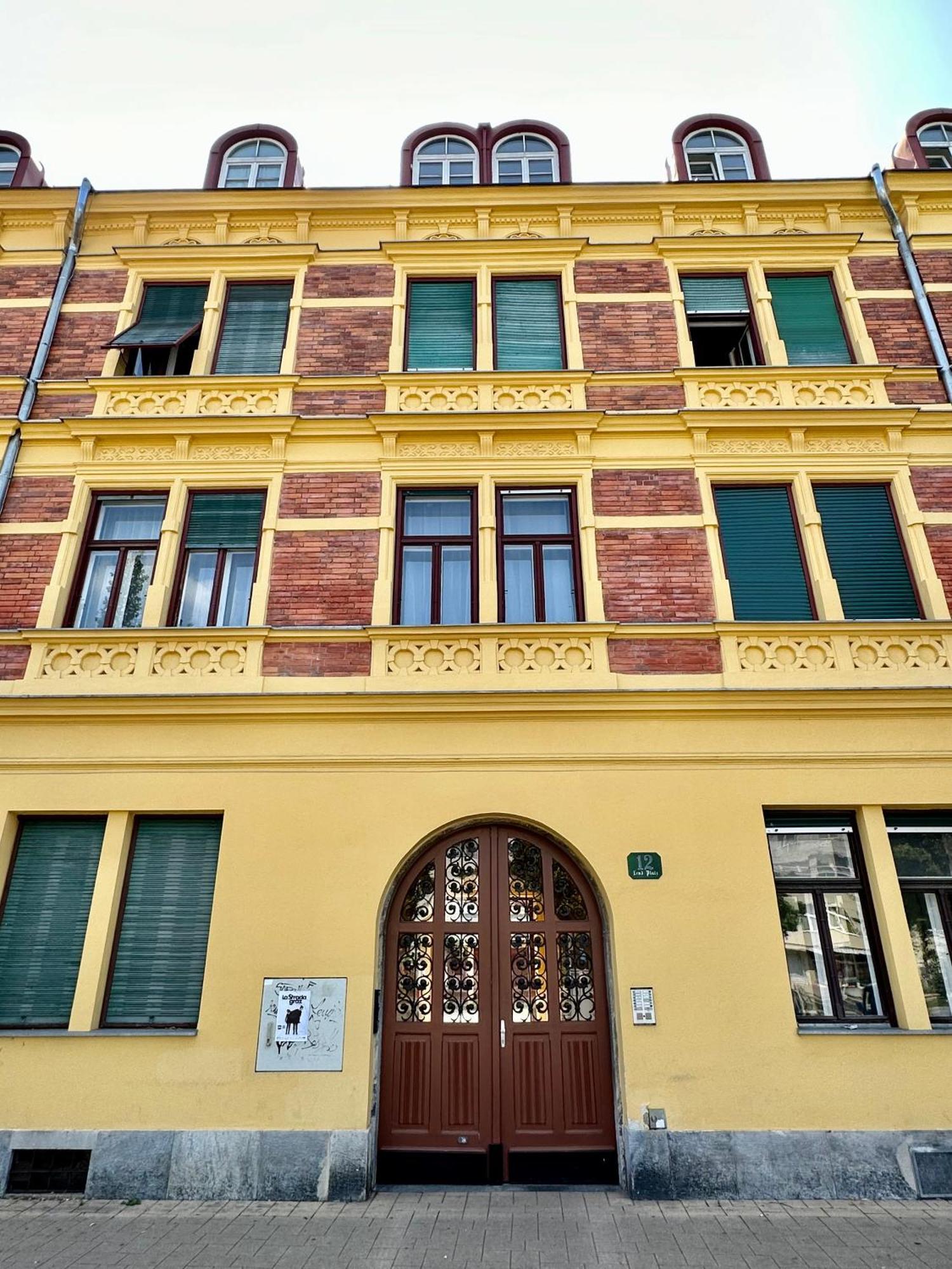 Stilvolles Apartment Im Zentrum - Free Parking Graz Exteriör bild